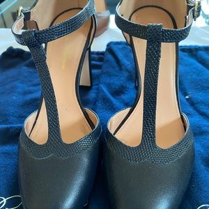 Brooks Brothers Mary Jane Pumps 6.5